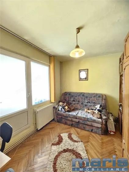 Apartament cu 3 camere decomandat, mobilat în Tudor Vladimirescu