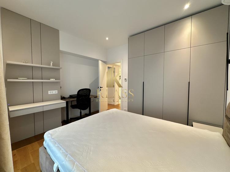 Apartament cu 3 camere semidecomandat în Cotroceni