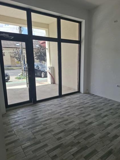 Spațiu comercial, de 128 mp, în Brâncoveanu