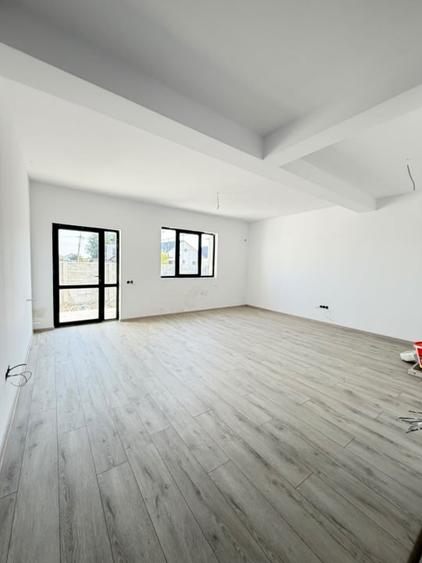 Duplex cu 5 camere cu Canalizare în Bragadiru