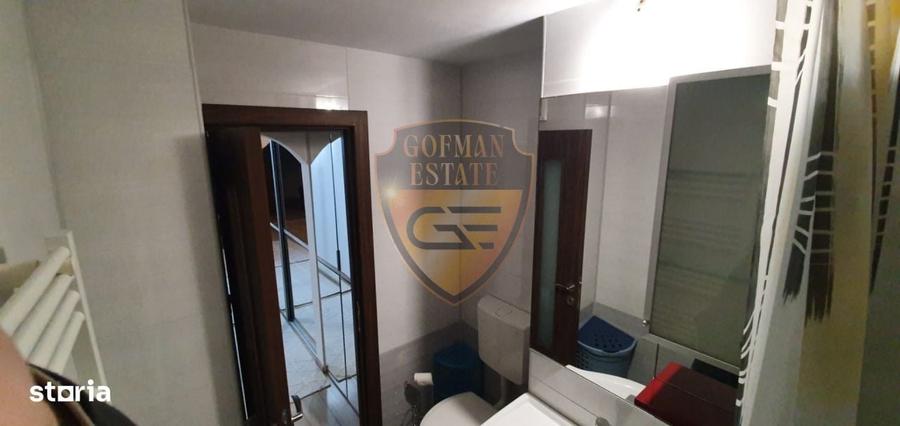 Apartament cu 3 camere decomandat în Faleza Nord