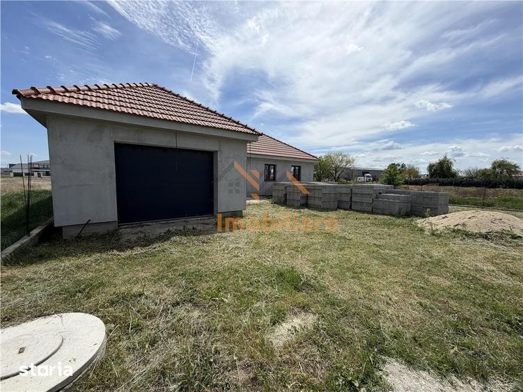 Casă cu 4 camere cu Teren 800 Mp în Oșorhei