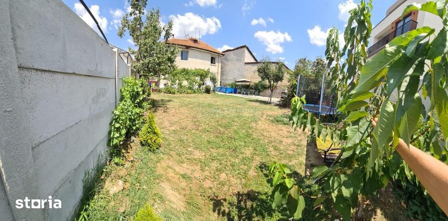 Casă cu 5 camere cu Teren 430 Mp în Central