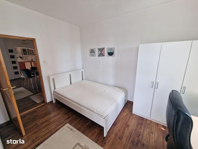 Apartament cu 4 camere în Zorilor