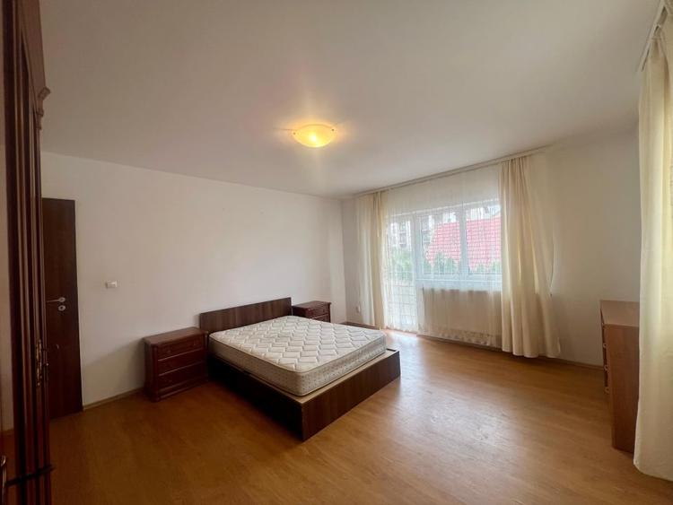 Apartament cu 2 camere decomandat, mobilat în Zorilor