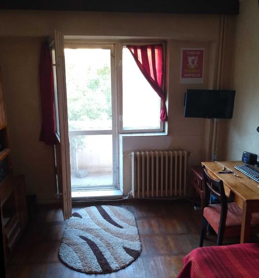 Apartament cu 3 camere decomandat în Ultracentral