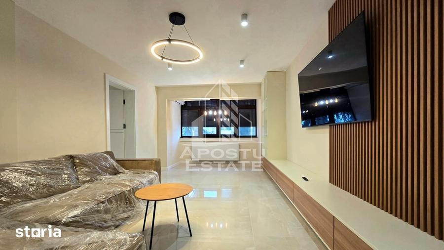Apartament cu 3 camere, mobilat în UTA