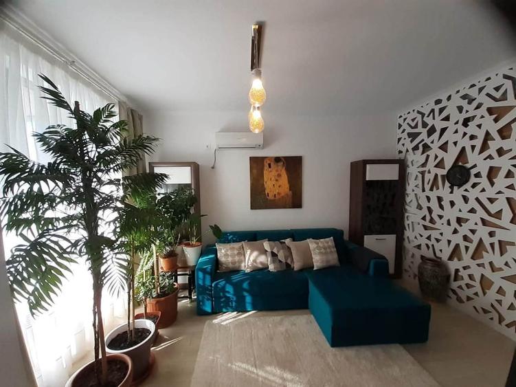 Apartament cu 2 camere decomandat în Aviației