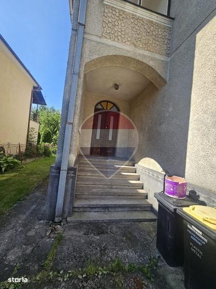 Casă cu 4 camere în Ultracentral