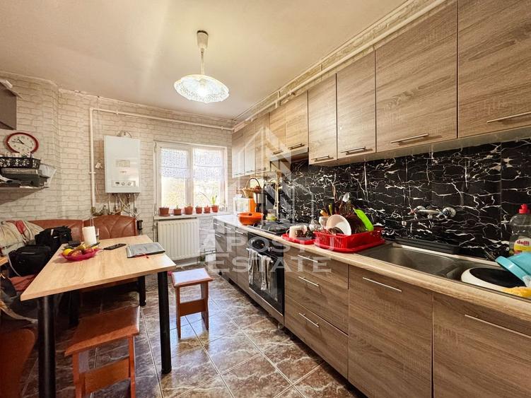Apartament cu 4 camere decomandat, mobilat în Steaua