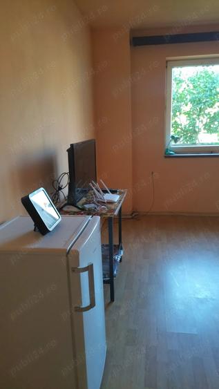 Casă cu 5 camere cu Teren 500 Mp în Almașu Sec