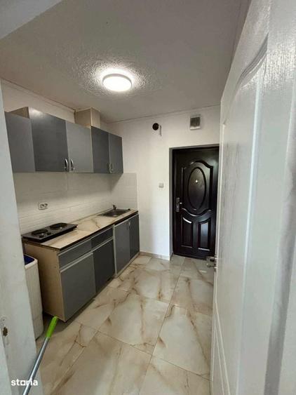 Garsoniera etaj 1, de inchiriat - 10