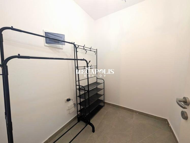 Apartament cu 2 camere semidecomandat în Sânpetru