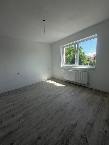 Casă individuală cu 4 camere cu Teren 186 Mp în Cetate