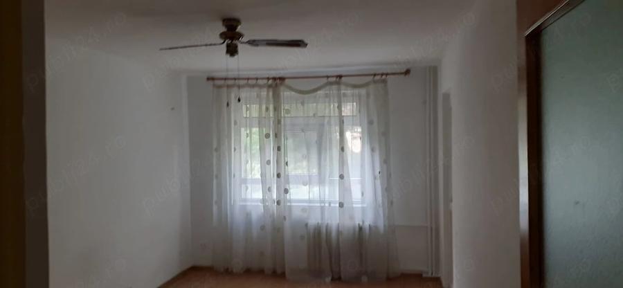 Apartament cu 4 camere semidecomandat în Nicolae Grigorescu