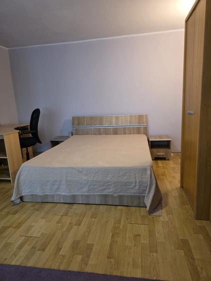 Garsonieră decomandată, mobilată în Dristor