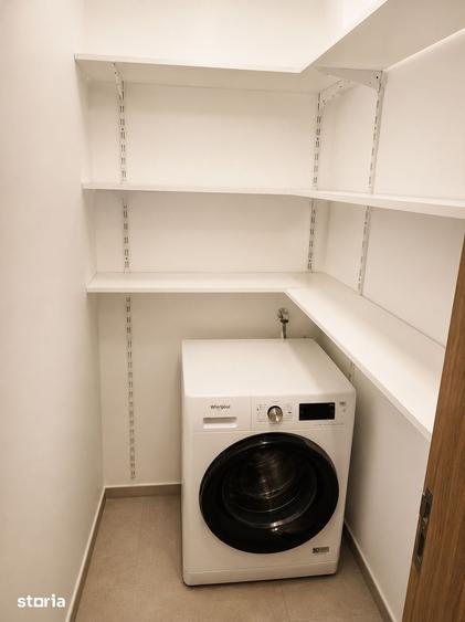 Apartament cu 2 camere decomandat în Tractorul
