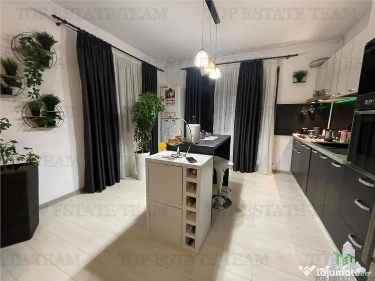 Casă cu 5 camere cu Teren 226 Mp în Colentina