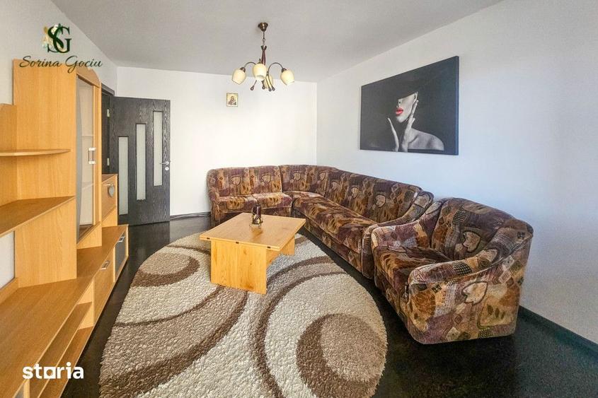 Apartament cu 3 camere decomandat, mobilat în Tractorul