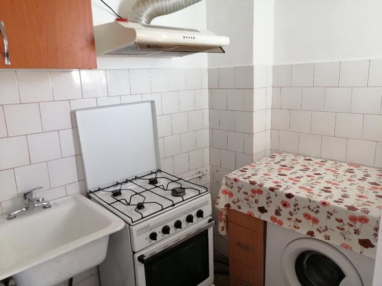 Garsonieră decomandată în Nicolina