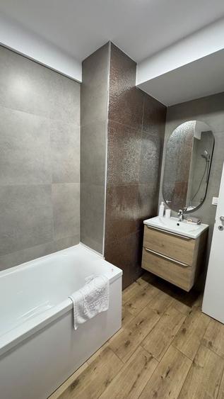 Apartament cu 3 camere decomandat în Nord