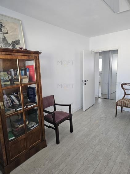 Apartament cu 3 camere decomandat, mobilat în Pantelimon