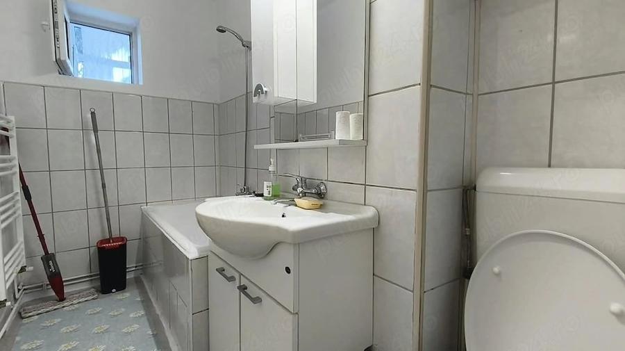 Apartament cu 2 camere semidecomandat în Gojdu
