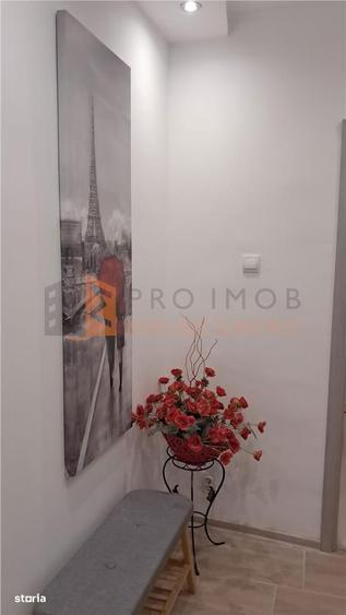 Apartament cu 2 camere decomandat, mobilat în Ultracentral