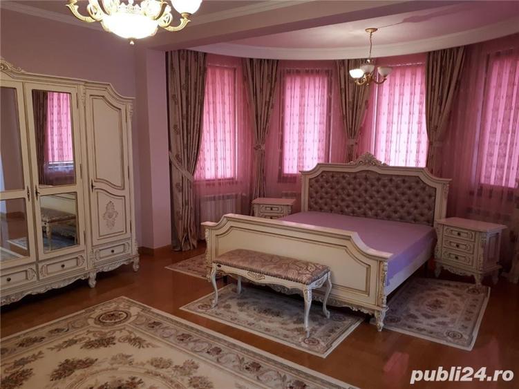 Casă cu 10 camere cu Teren 500 Mp în Eforie
