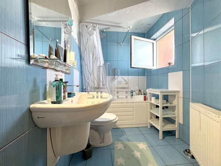 Apartament cu 3 camere semidecomandat, mobilat în Zorilor