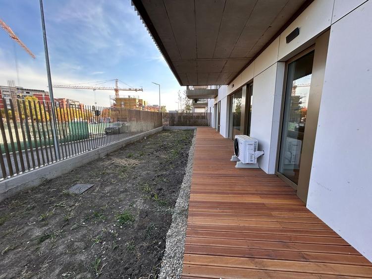 Apartament cu 2 camere semidecomandat, mobilat în Băneasa