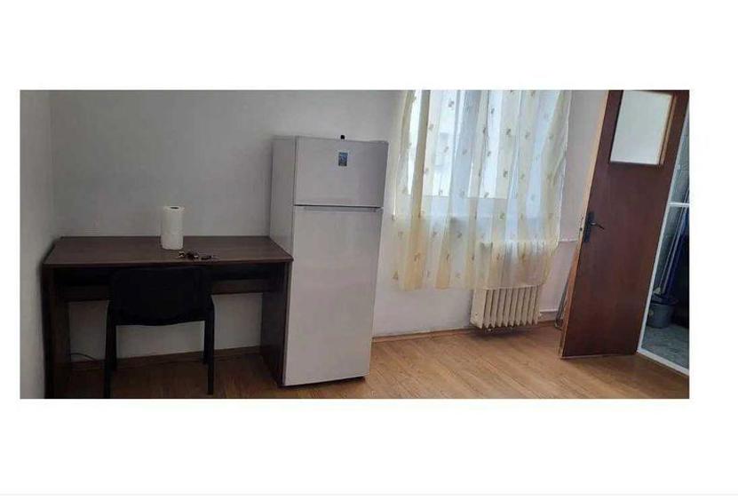 Garsonieră semidecomandată în Titan