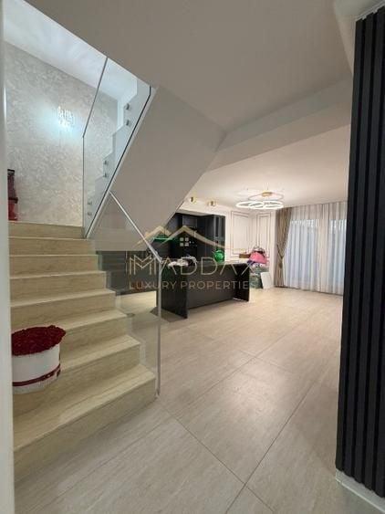 Apartament cu 3 camere decomandat în Parcul Carol