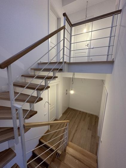 Duplex cu 6 camere cu Canalizare în Borhanci