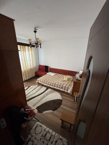 Apartament cu 2 camere decomandat în Popoveni