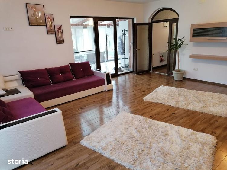 Casă cu 3 camere cu Teren 1197 Mp în Central