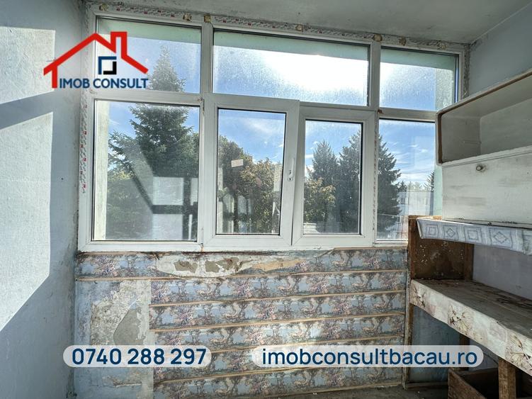 Apartament cu 3 camere semidecomandat în Orizont