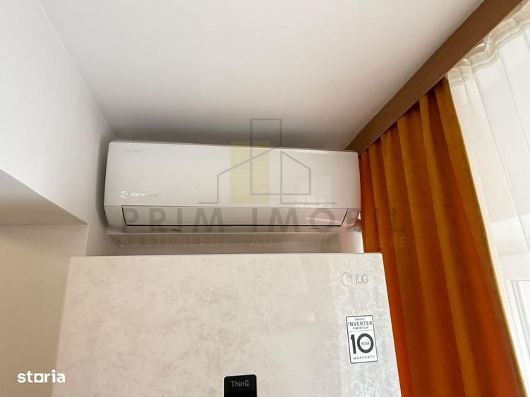 Apartament cu 2 camere decomandat în Hala Centrală