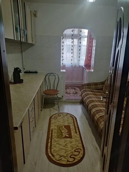 Apartament cu 2 camere decomandat în Micro 39