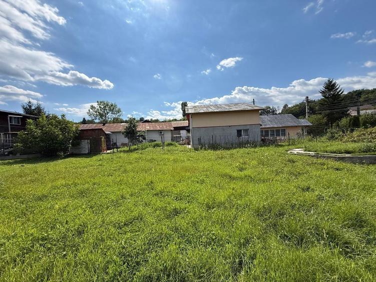 Teren Construcții intravilan de 617 mp, în Lac de Verde