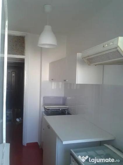 Inchiriere pe termen lung garsoniera renovata in cart. Tineretului - 5