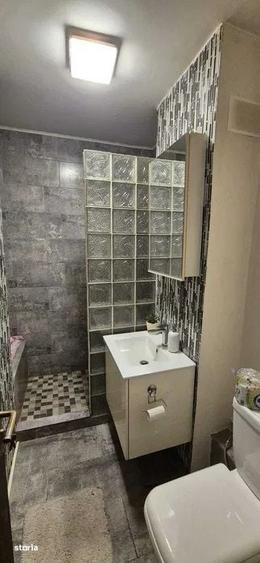 Apartament cu 2 camere decomandat în Remetea