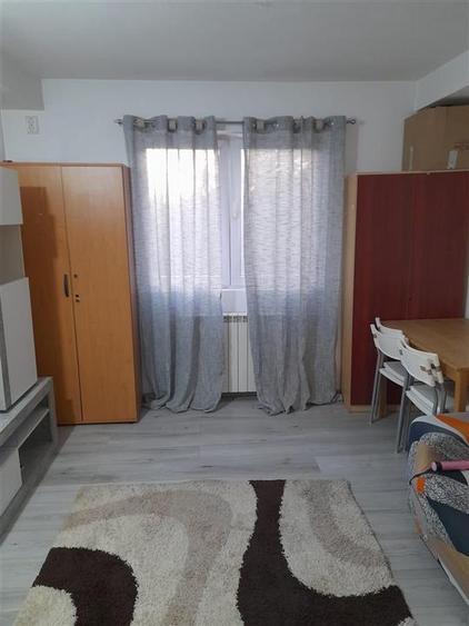 Garsonieră semidecomandată în Dorobanților