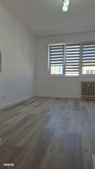 Garsonieră în Baza 3