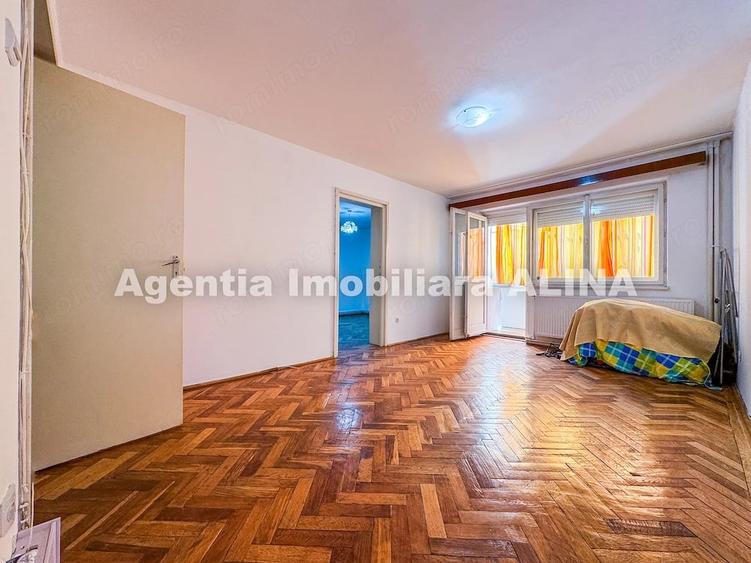 Apartament cu 2 camere decomandat în Minerul
