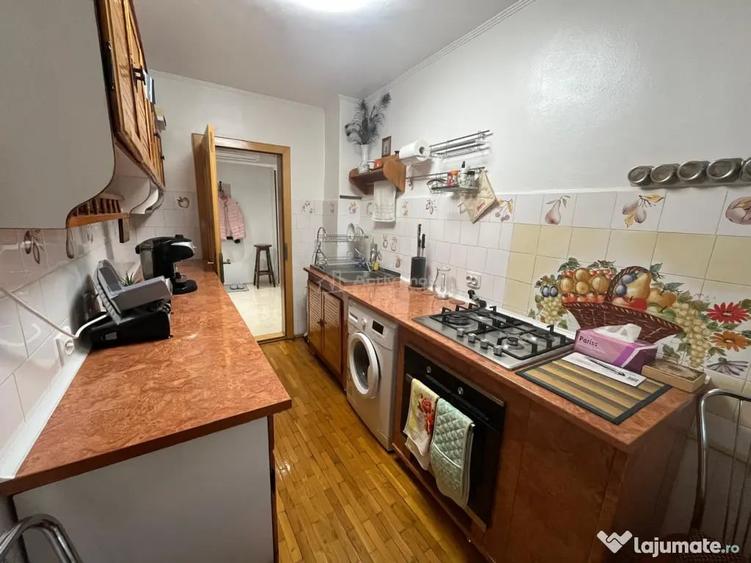 Apartament cu 2 camere decomandat în Central