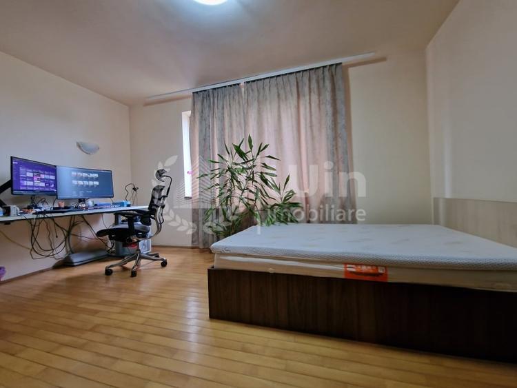 Apartament cu 3 camere semidecomandat, mobilat în Bună Ziua