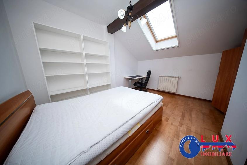 Apartament cu 3 camere decomandat în Neptun