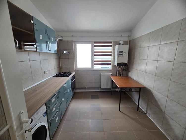 Inchiriere ap. 2 cam. cu centrala proprie, A/C, loc de parcare in curtea comuna - 14