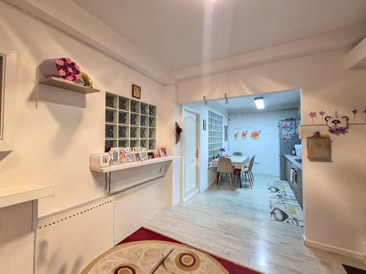 Apartament cu 2 camere decomandat, mobilat în Florești — fotografia 1